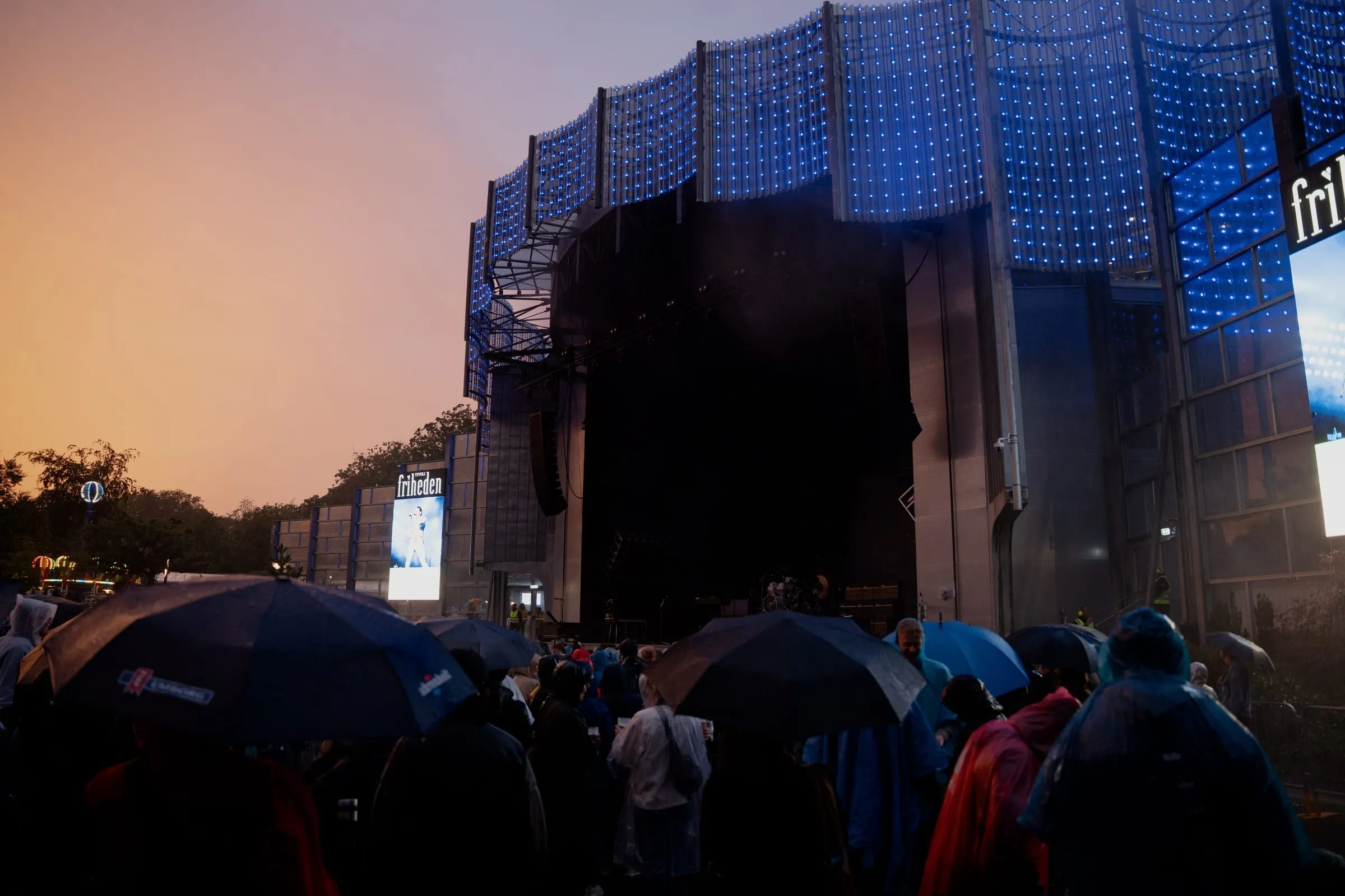 Koncertfoto: Tivoli Friheden — Queen Machine i Tivoli Friheden, foto 1 af 12