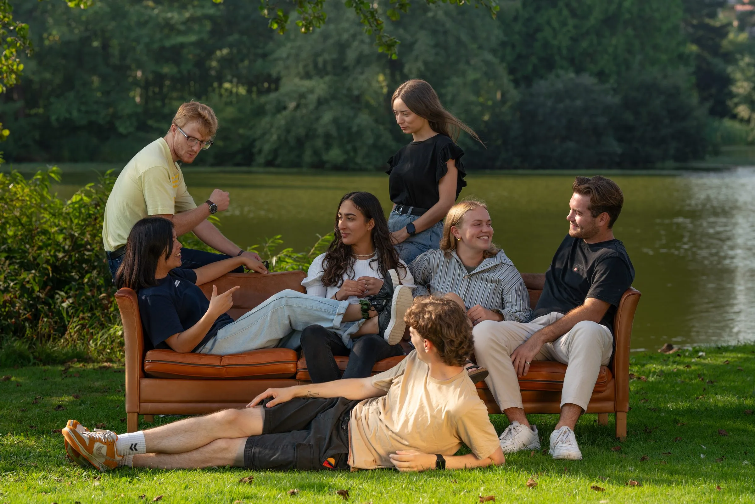 ACT Academy — branding & holdportrætter, foto 1 af 8